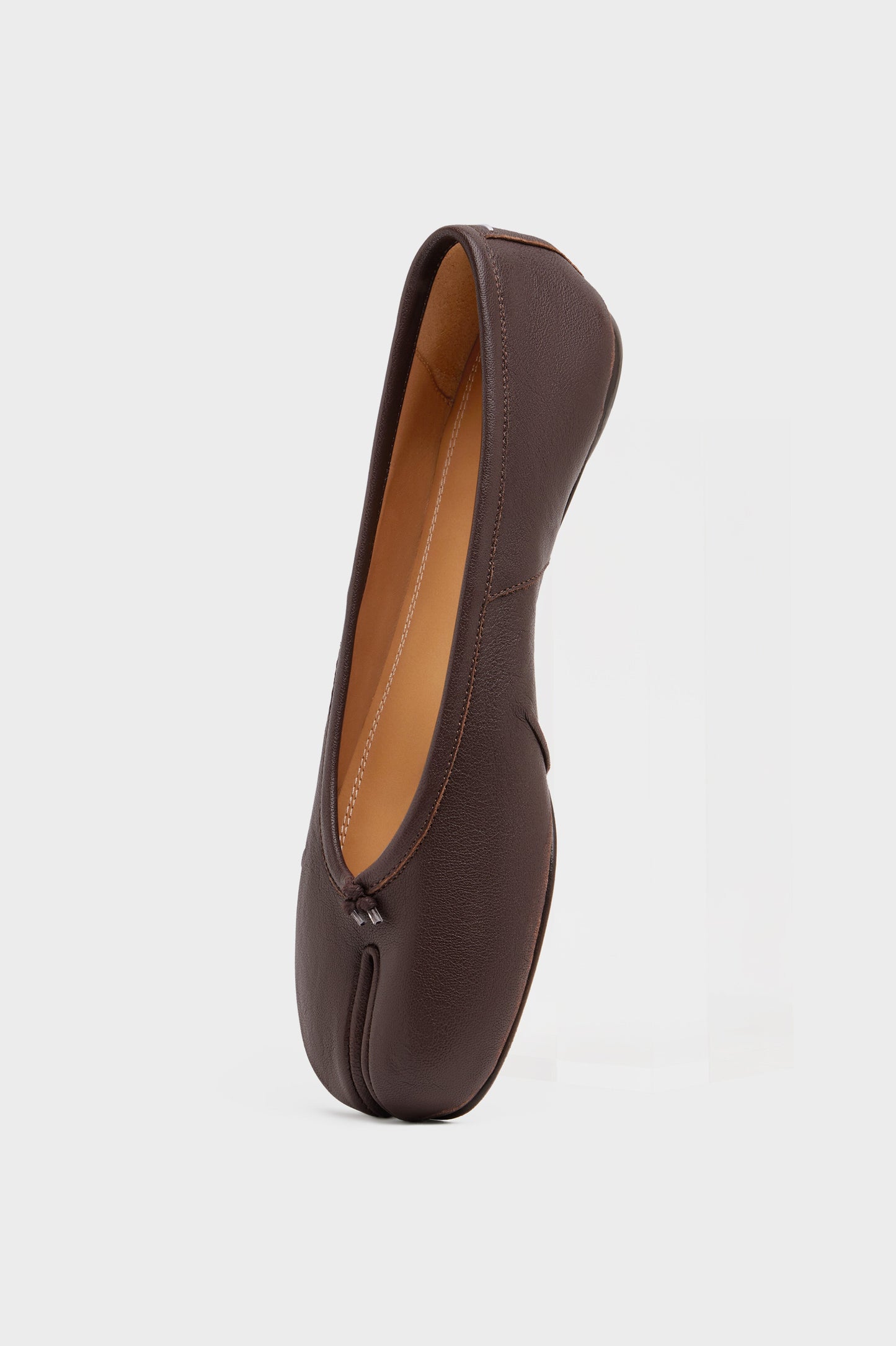 Divide ballet flat