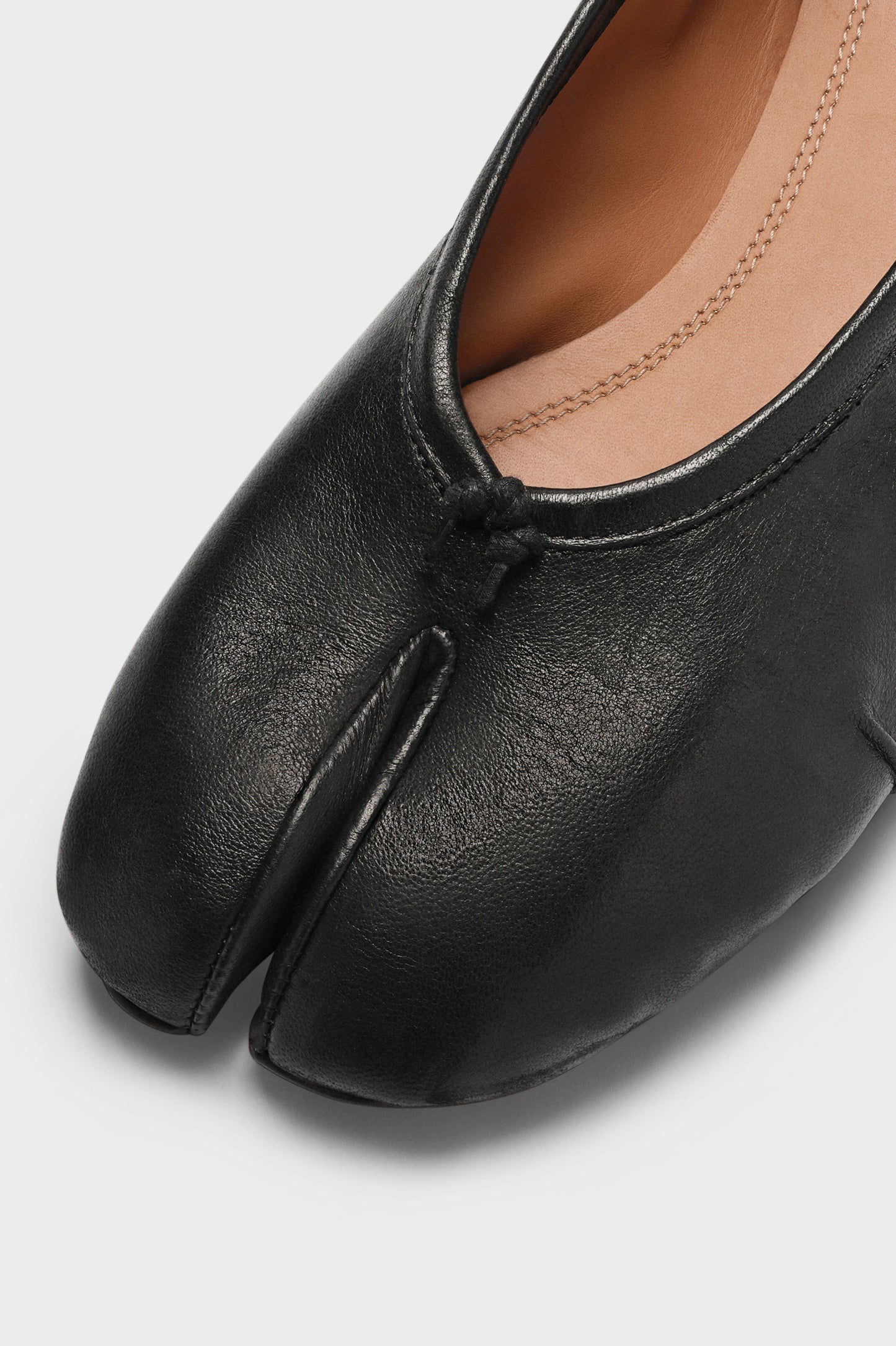 Divide ballet flat