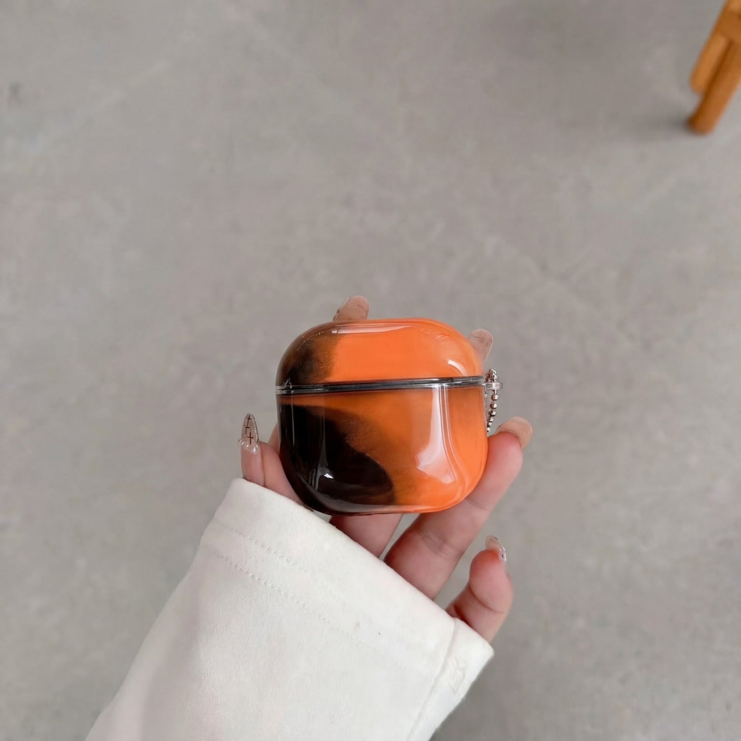 NØIR ORANGE AIRPOD CASE